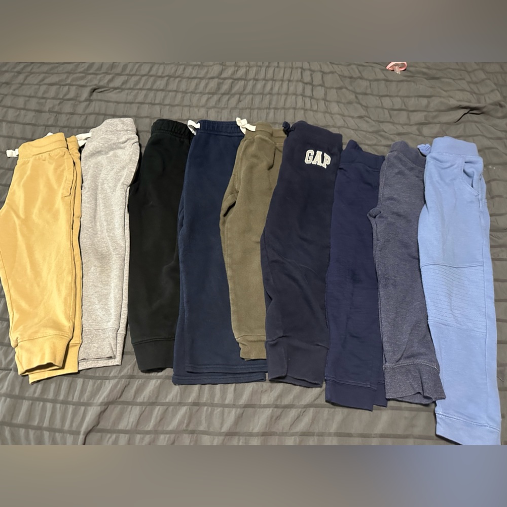 9 pairs of 4T sweatpants. Different brands.